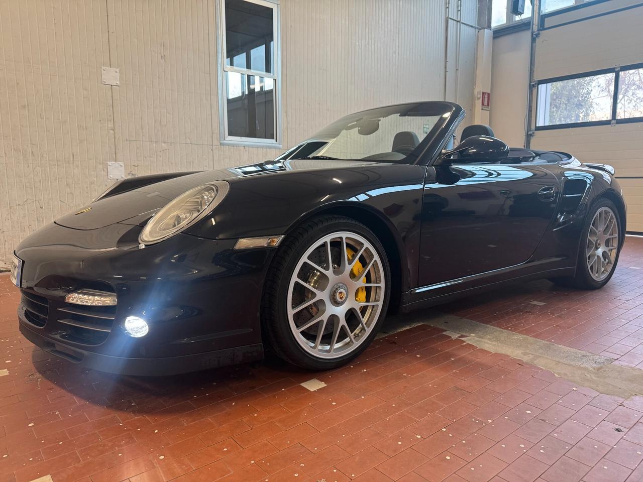 Porsche 911 Turbo S Cabriolet