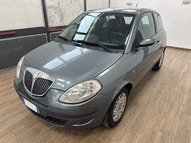 Lancia Ypsilon 1.2 60cv NEOPATENTATI