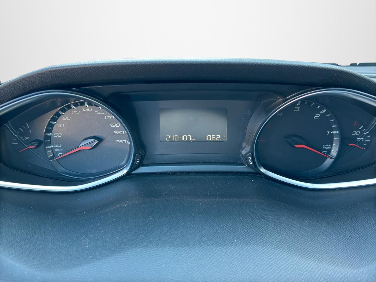 Peugeot 308 1.6 e-HDi 115 CV Stop&Start SW Active