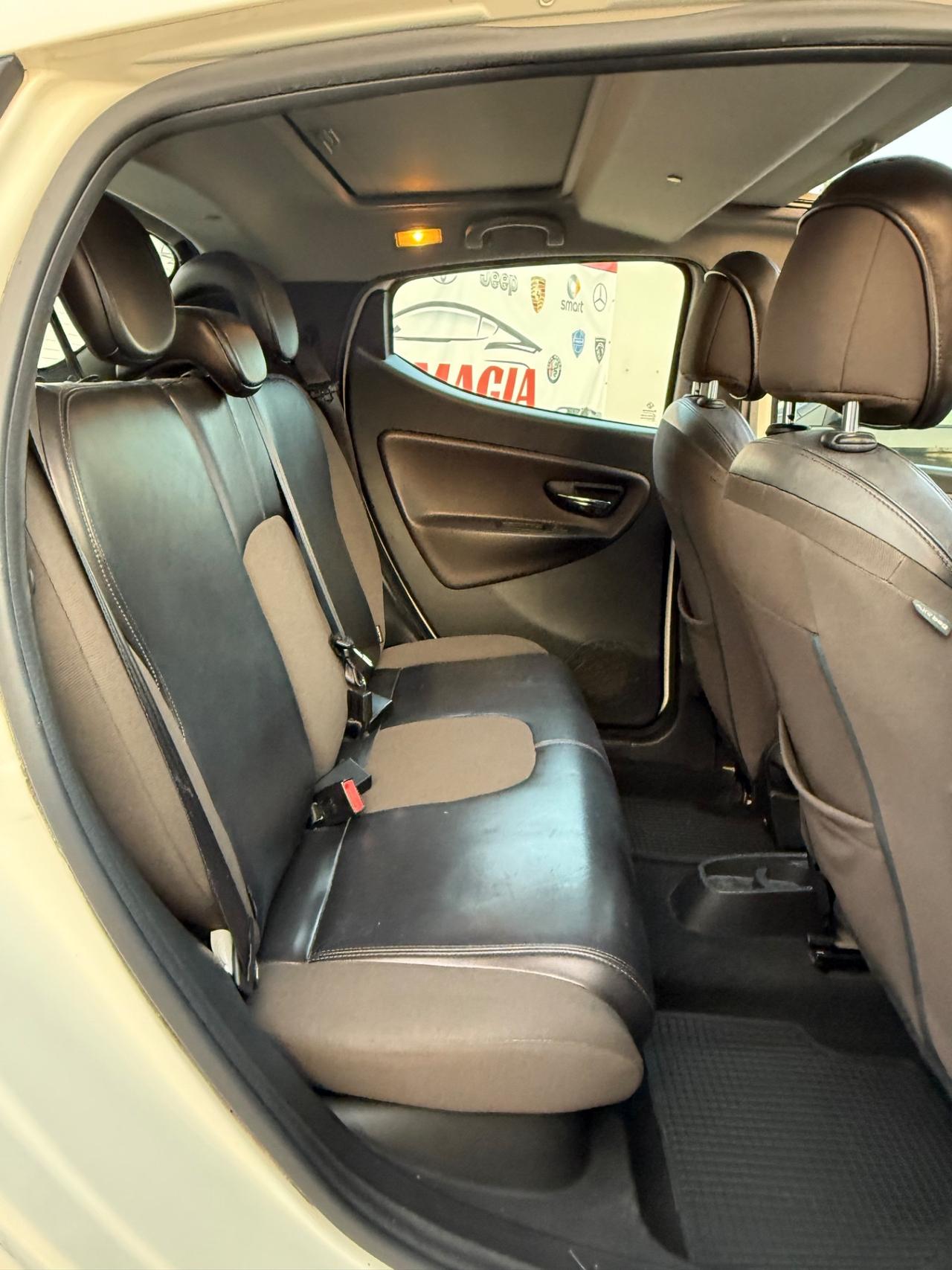 Lancia Ypsilon 1.3 MJT 16V 95 CV 5 porte S&S Platinum
