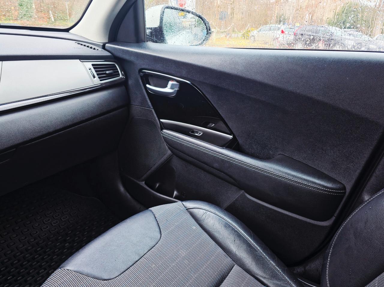 Kia Niro 1.6 GDi DCT HEV Energy 2019-E6 Automatico NEO