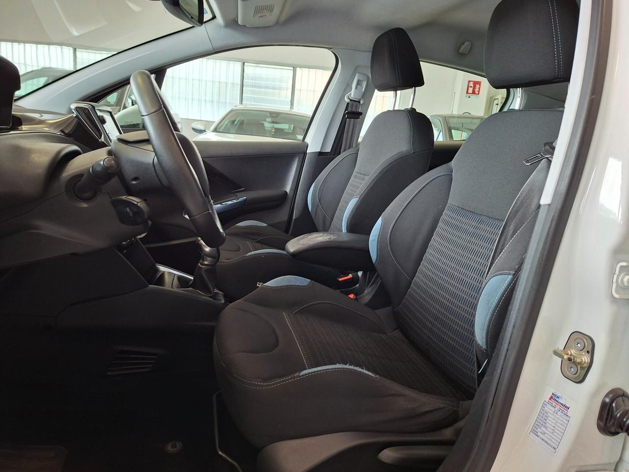 Peugeot 208 1.6 HDI DA NEOPATENTATI / EURO 5B