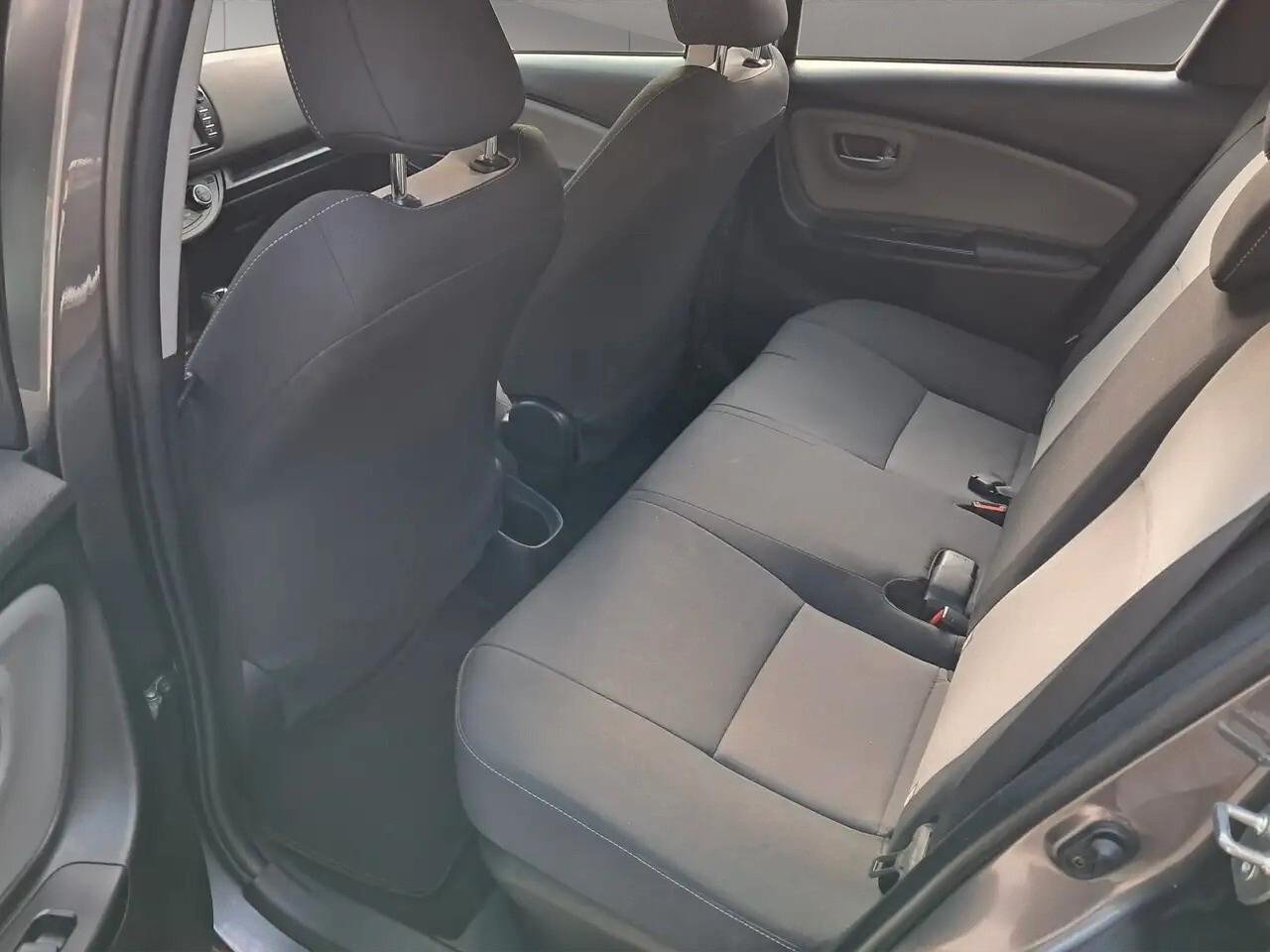 Toyota Yaris 1.5 Hybrid 5 porte Cool