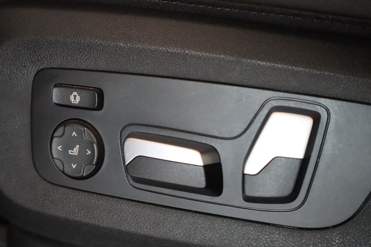 Bmw X5 50e M-SPORT PRO 22" GANCIO TRAINO PLUG IN
