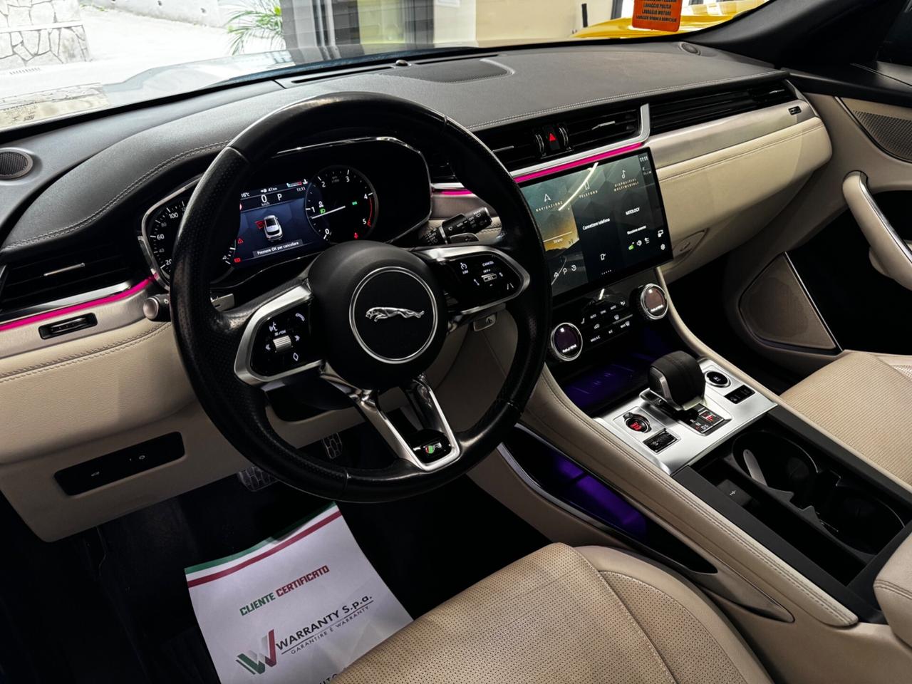 Jaguar F-Pace 2.0 D 163 CV R-Dynamic