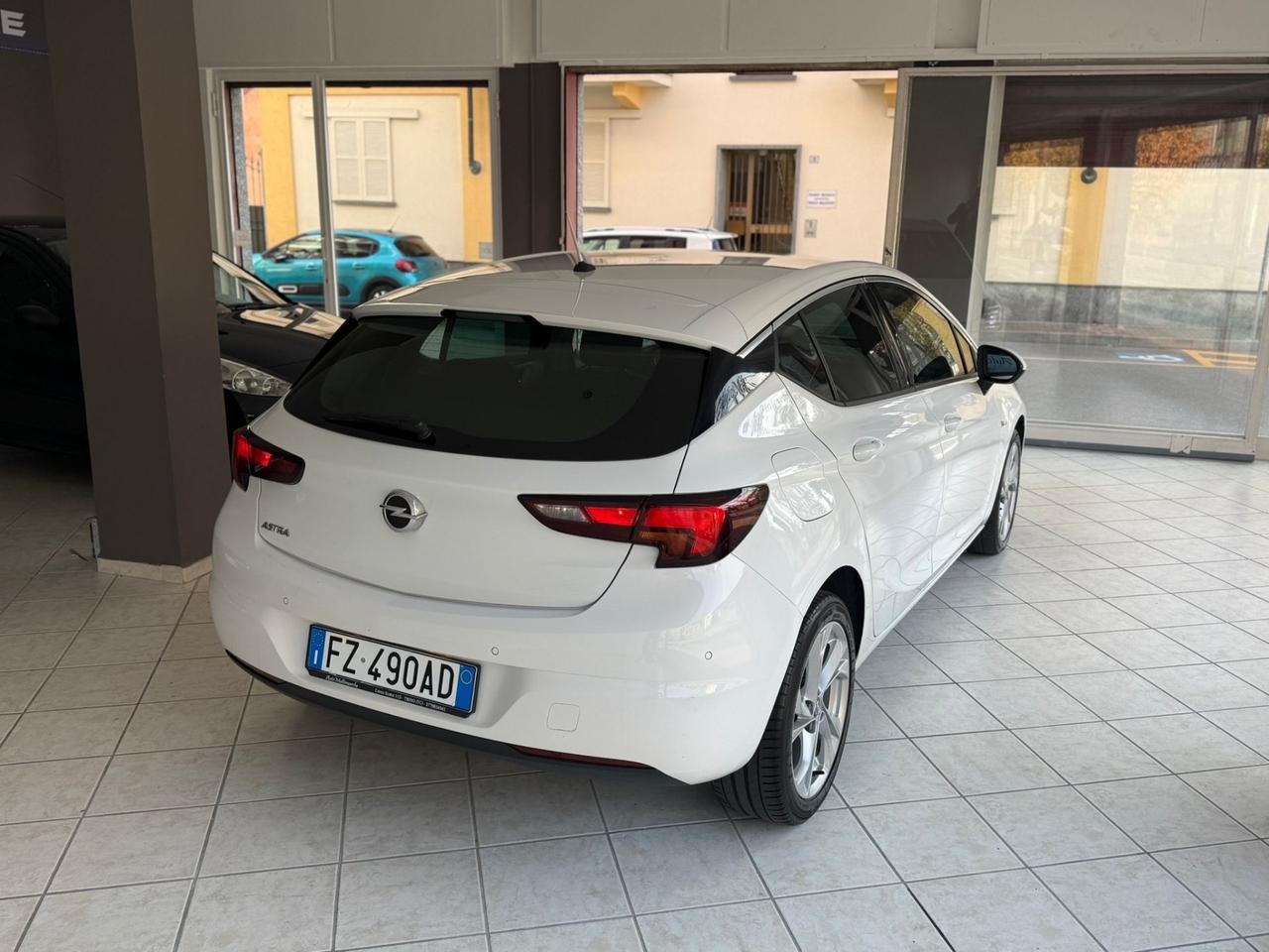 Opel Astra 1.6 CDTi 110CV Start&Stop 5 porte Innovation