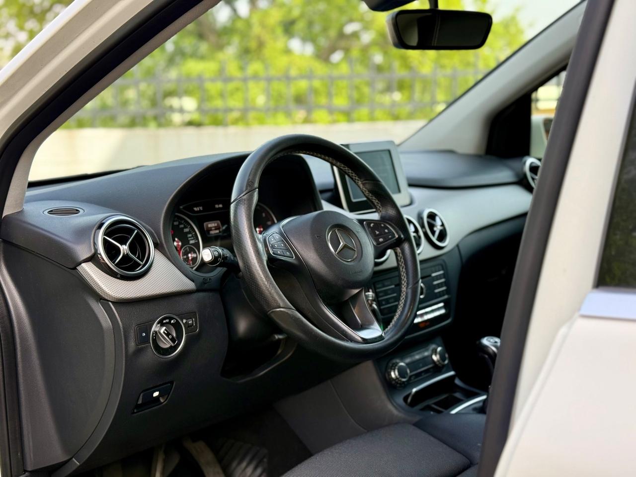 Mercedes-benz B 180 d Premium bellissima