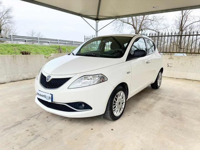 LANCIA Ypsilon 1.2 69 CV 5 porte EURO 6 OK NEOPATENTATI 1 PROP.