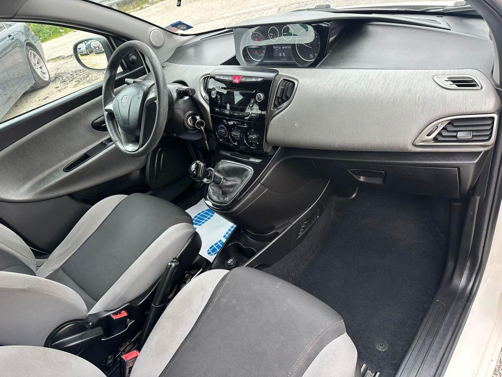 Lancia Ypsilon 5 Porte Ypsilon 1.2 8v Gold s&s 69cv