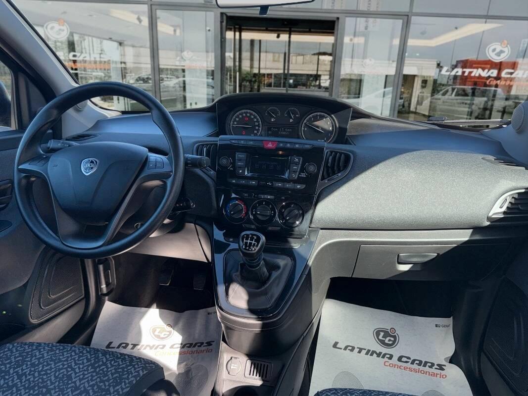 Lancia Ypsilon III 1.0 firefly hybrid Silver s&s 70cv