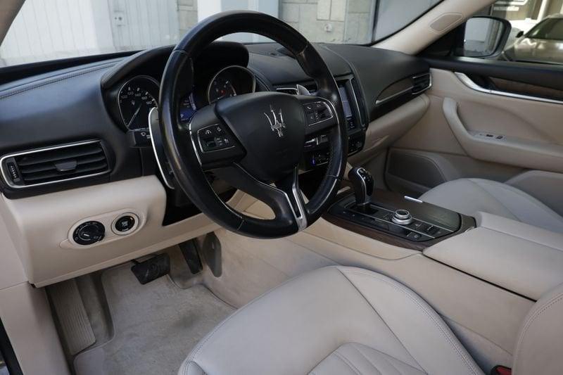 Maserati Levante V6 Diesel 275 CV AWD Tetto Unicoproprietario