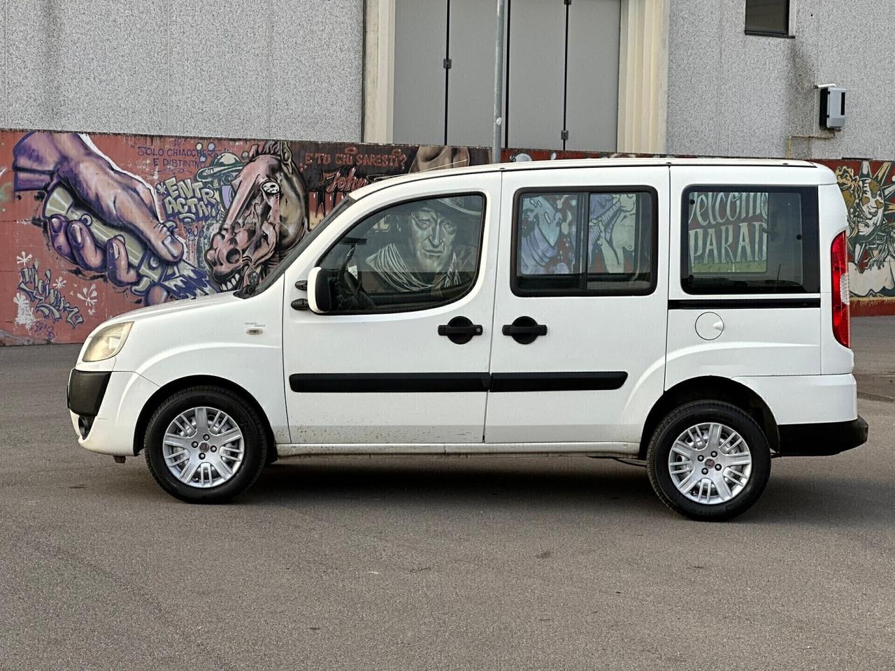 Fiat doblo 5 posti anno 2008 autocarro