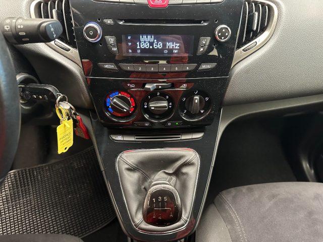 LANCIA Ypsilon 1.2 69 CV 5 porte Gold