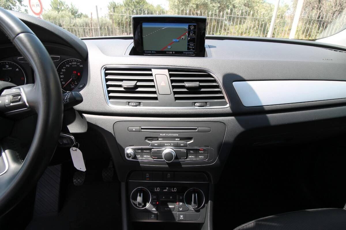 Audi Q3 2.0 TDI 120 CV Business|12.2015