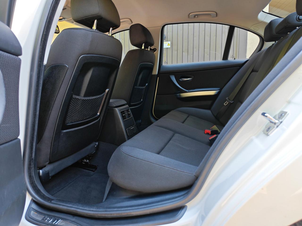 BMW 325i 3.0 BENZINA 218cv xDrive / Manuale