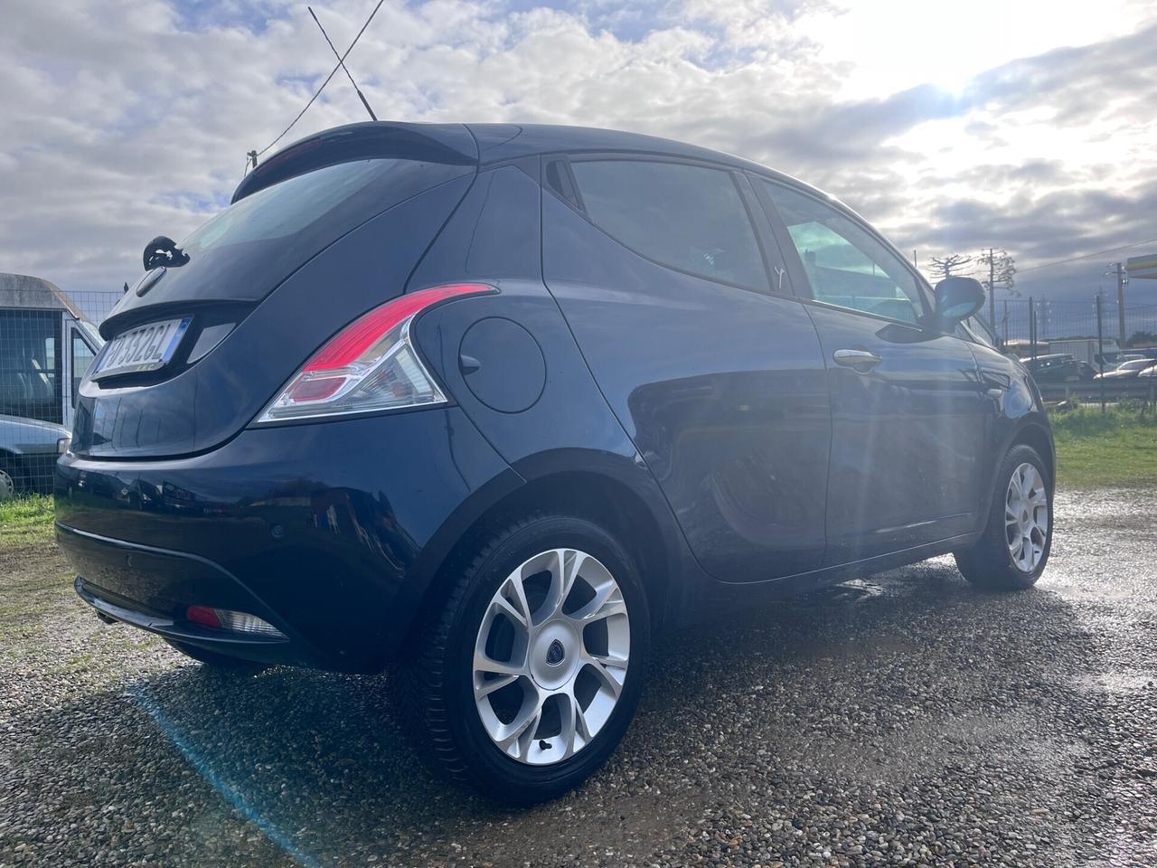 Lancia Ypsilon 1.3 MJT 16V 95 CV S&S Platinum