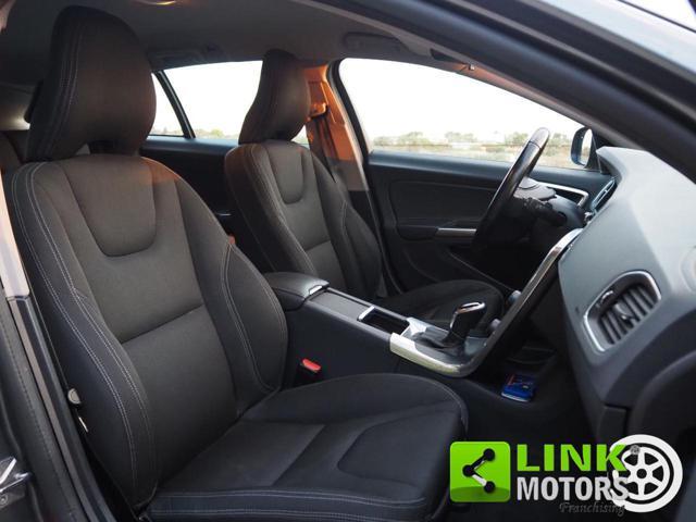 VOLVO V60 D2 Geartronic Kinetic
