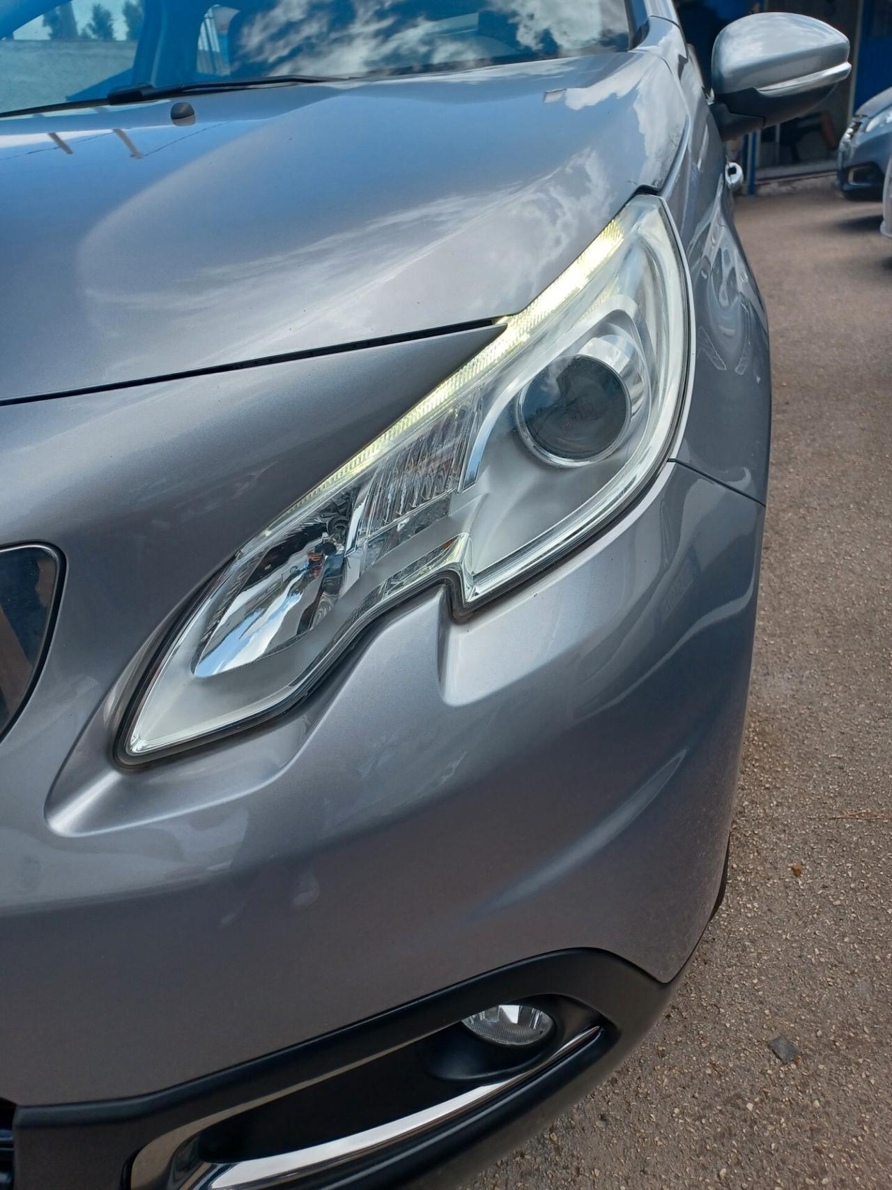 Peugeot 2008 1.2 Benzina Anno 2016 restyling