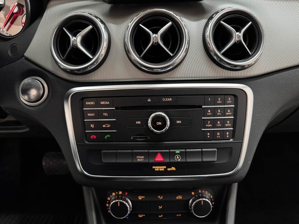 Mercedes-benz GLA 180 d Automatic Enduro 110/CV con TETTO