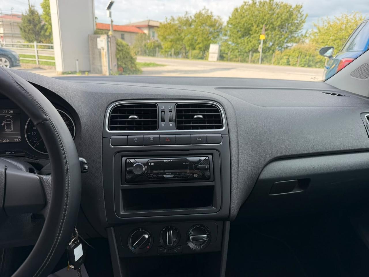 Volkswagen Polo 1.6 GPL Neopatentati