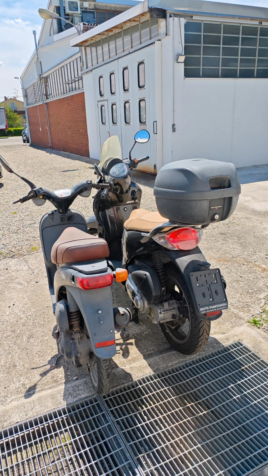 Aprilia Scarabeo 200