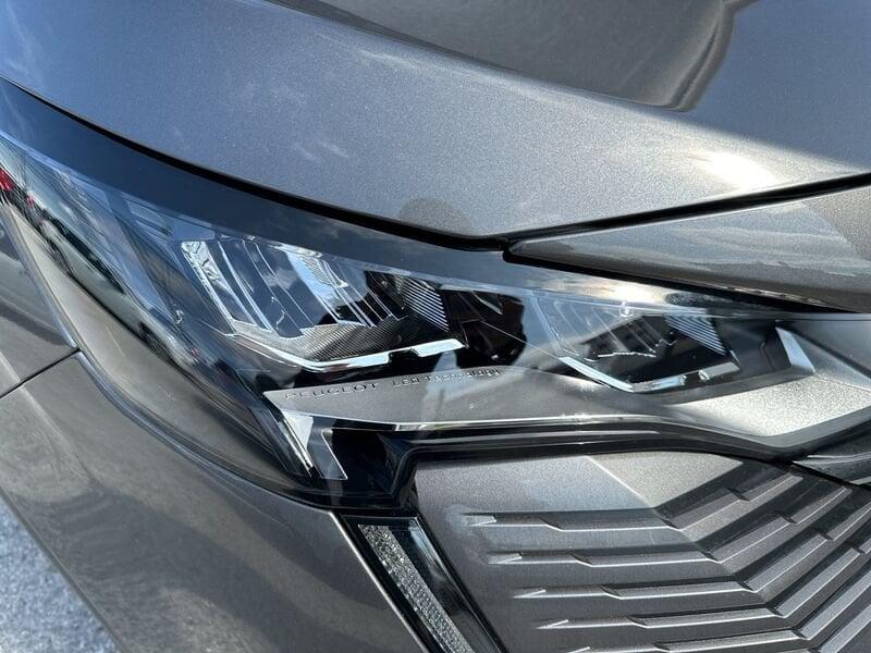 Peugeot 3008 1.5 BlueHDi 130 Cv EAT8 Allure Pack - Camera, Navi, CarPlay ecc