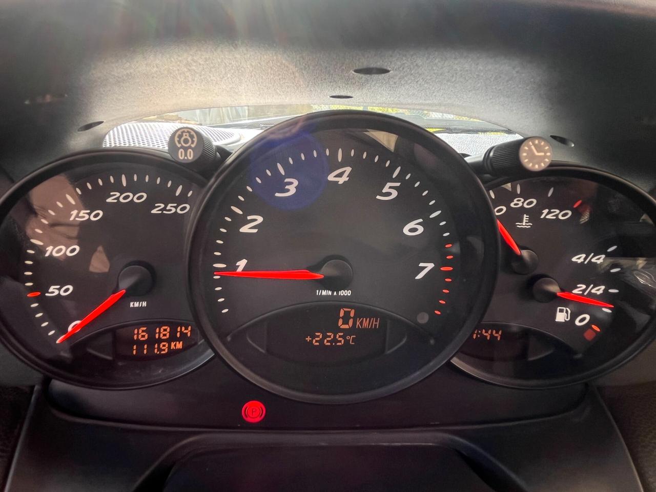 Porsche Boxster 2.5i 24V cat