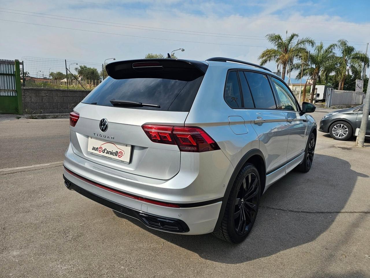 Volkswagen Tiguan 2.0 TDI 150 CV SCR DSG R-Line