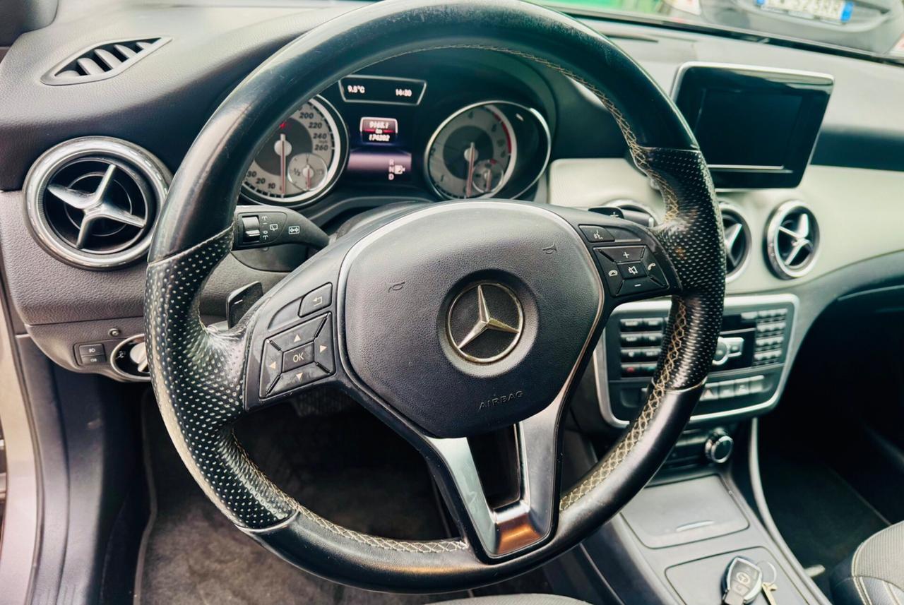 Mercedes-benz GLA 220 CDI Automatic Premium