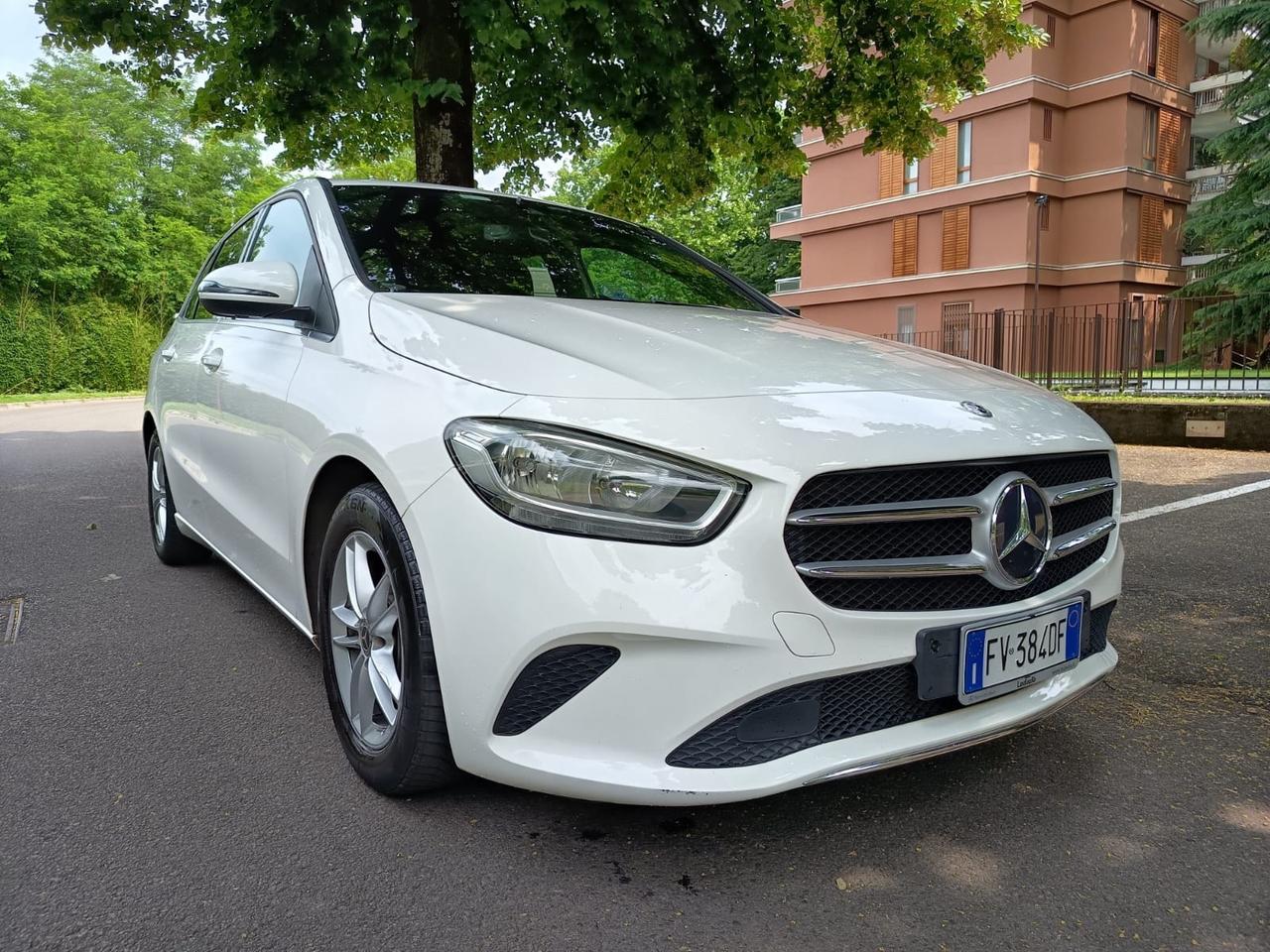 Mercedes-benz B 180 B 180 d Automatic Premium