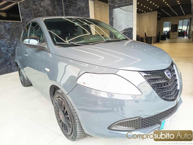 LANCIA Ypsilon 1.2 69 CV 5 porte Gold