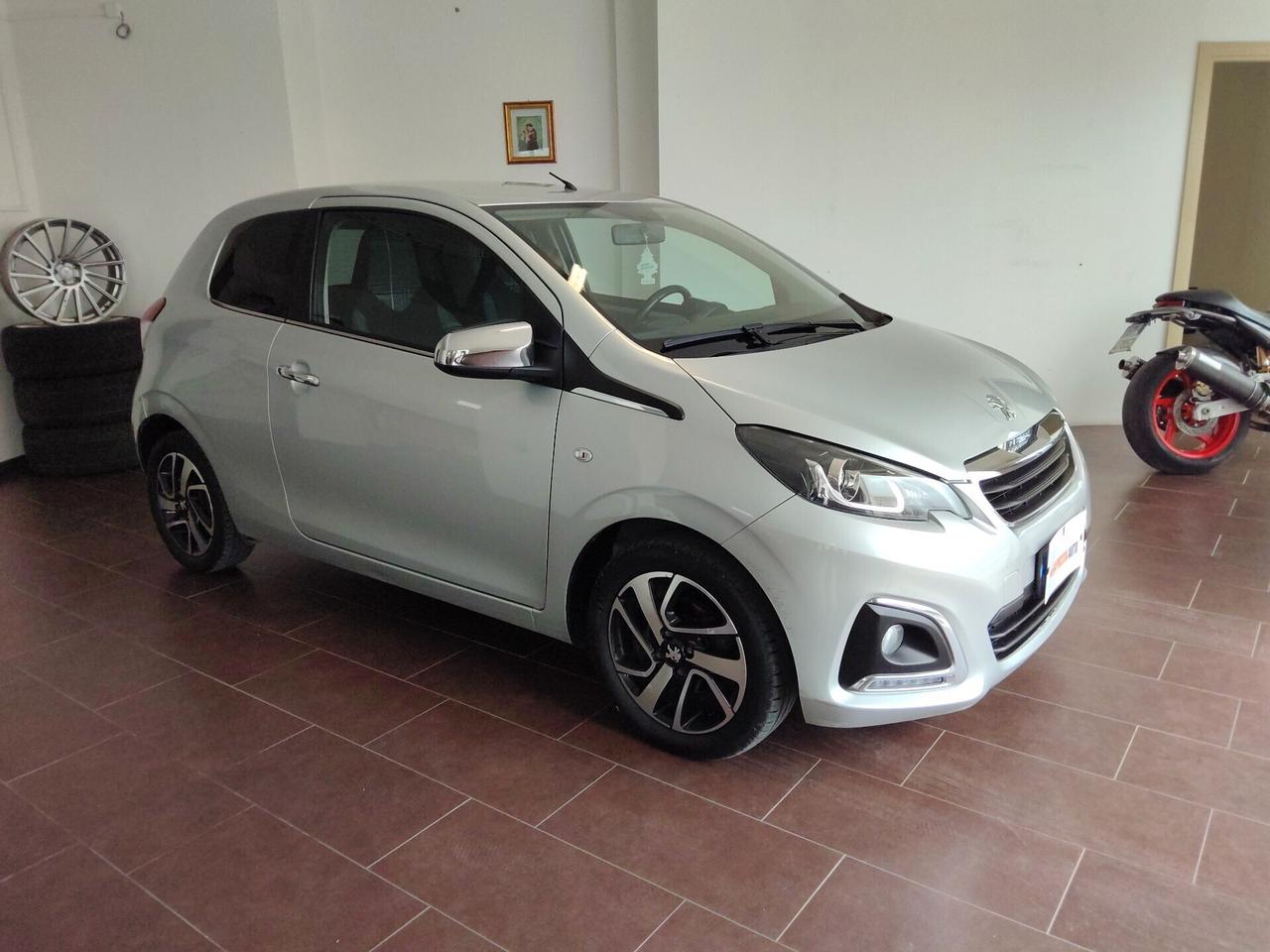 Peugeot 108 PureTech 82 3 porte Active TOP!