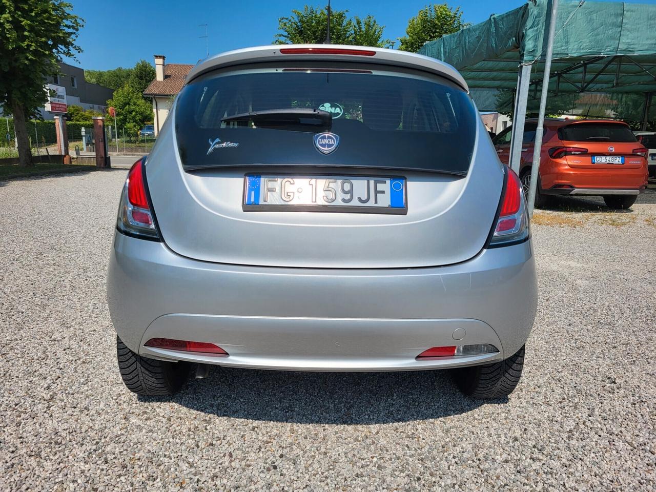 Lancia Ypsilon 1.2 69 CV 5 porte Silver