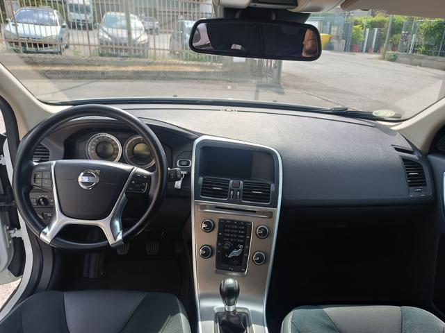 VOLVO XC60 DRIVe kINETIC 163 cv