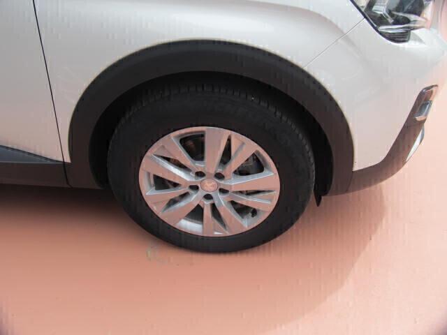Peugeot 3008 BlueHDi 130 S&S EAT8 Allure
