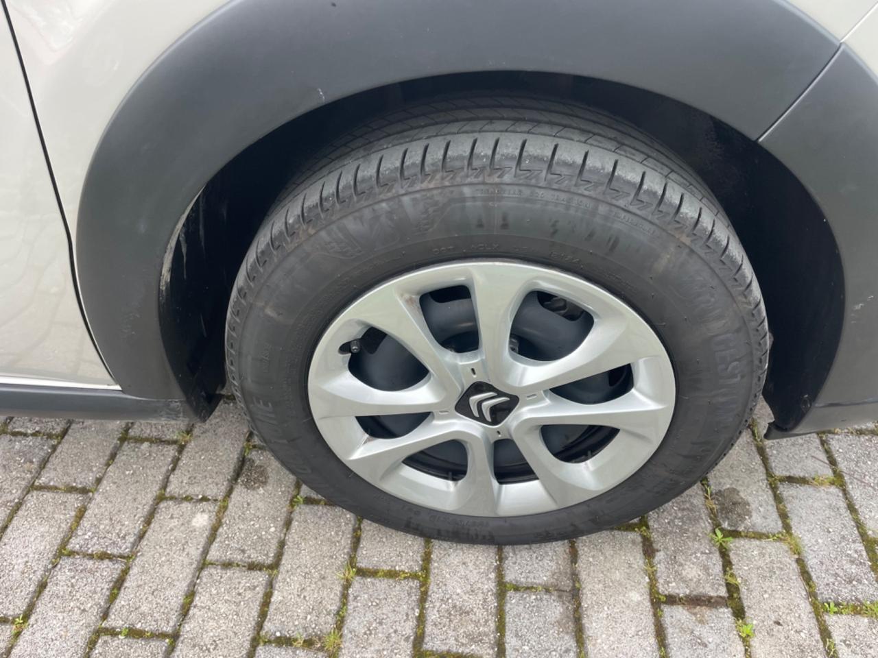 Citroen C3 PureTech 83 S&S You km 8.900 Nuova