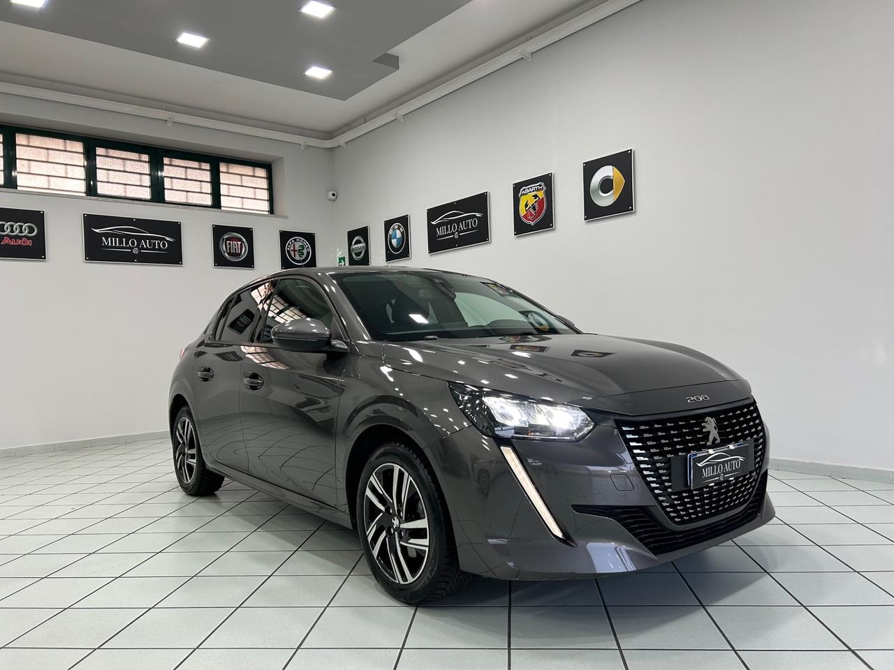 Peugeot 208 BlueHDi 100 Allure Navi Pack