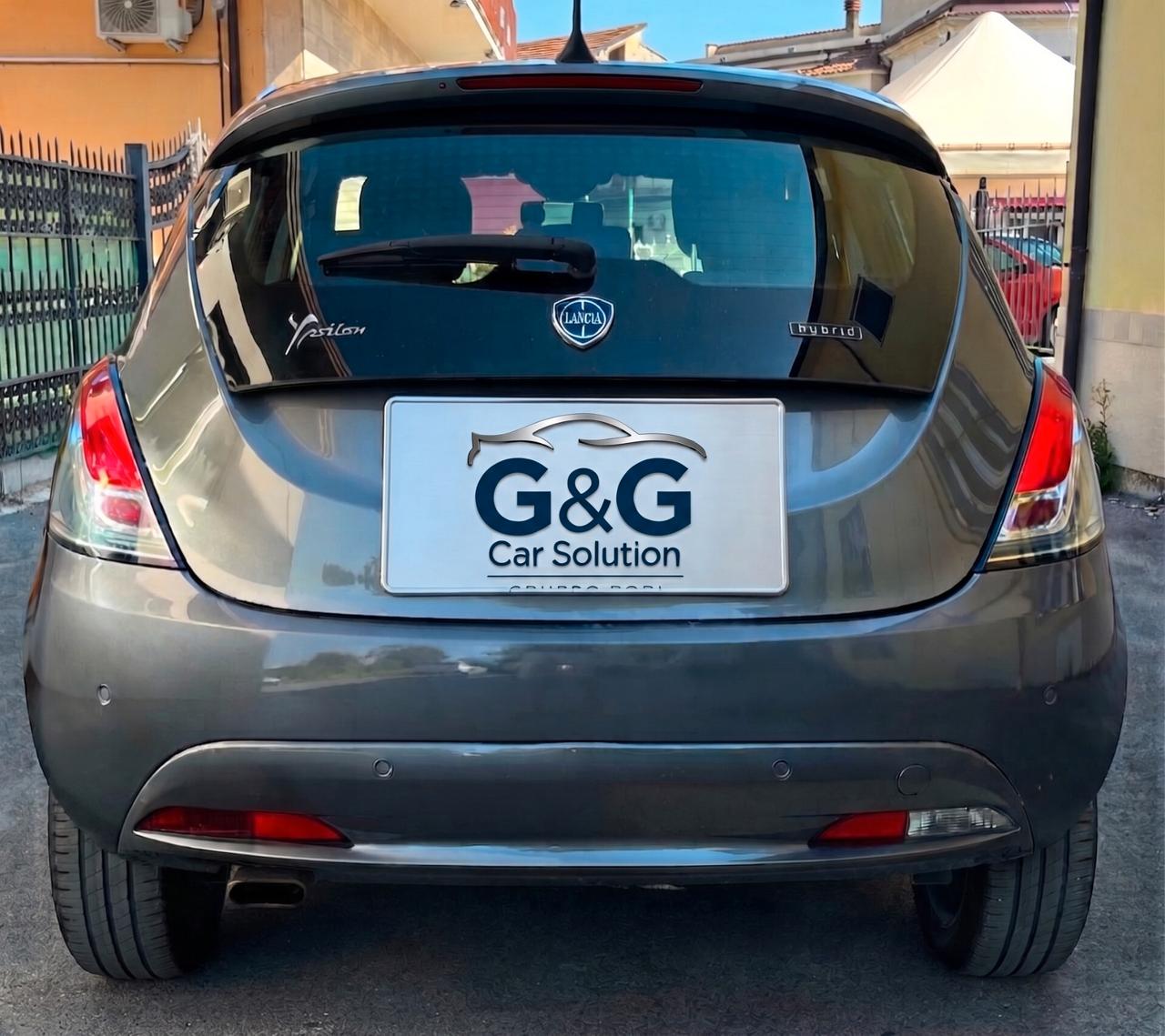 Lancia Ypsilon 1.0 Hybrid Gold