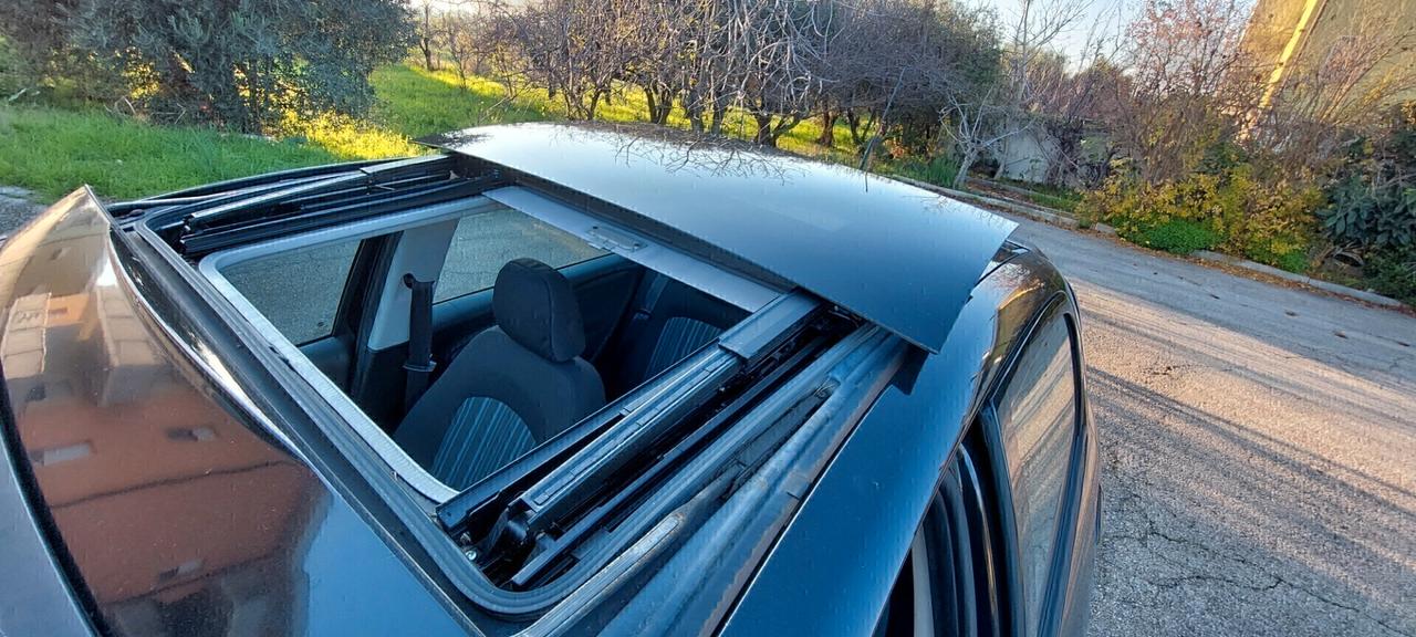 PUNTO EVO 150"ANNIVERSARIO 1,4 GPL DI SERIE DOPPIO TETTO APRIBILE LEGA IMPECCABILE