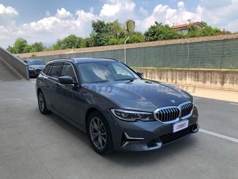 BMW Serie 3 320d Touring mhev 48V xdrive Luxury auto