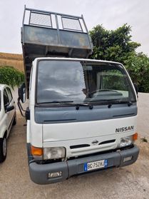 NISSAN CABSTAR RIBALTABILE TRILATERALE