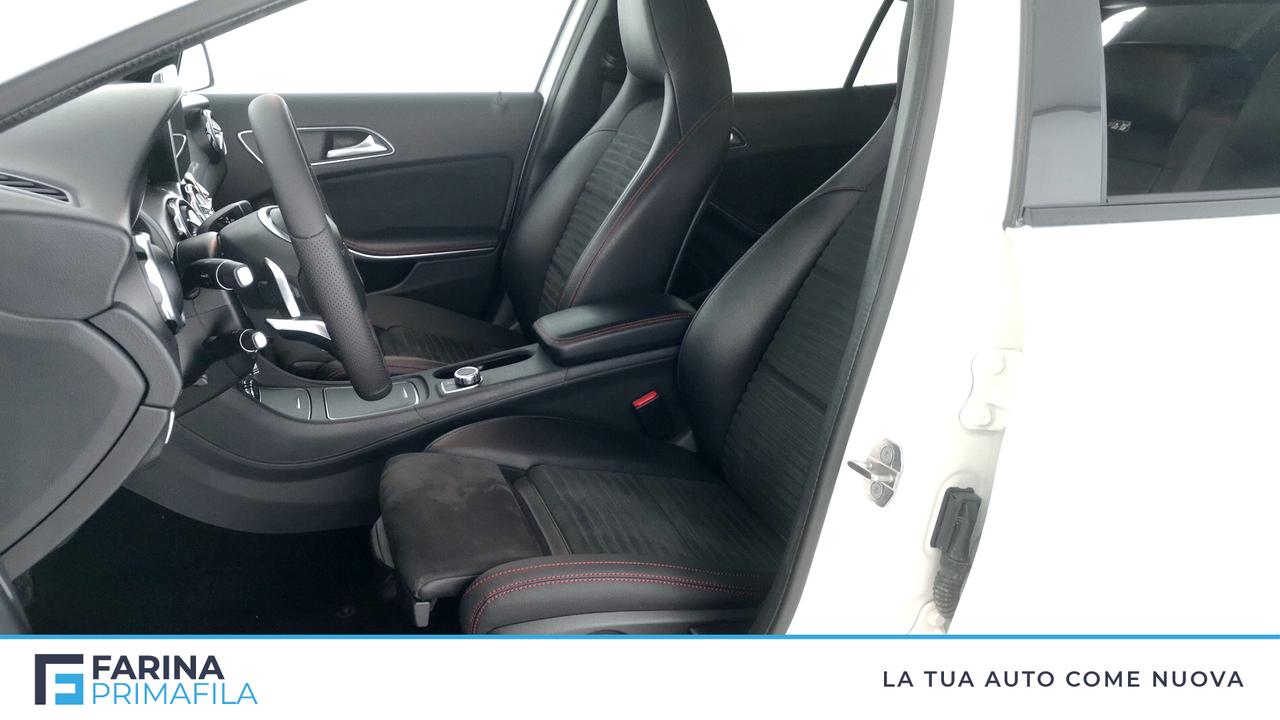 Mercedes-Benz GLA - X156 - GLA 220 d Premium 4matic auto
