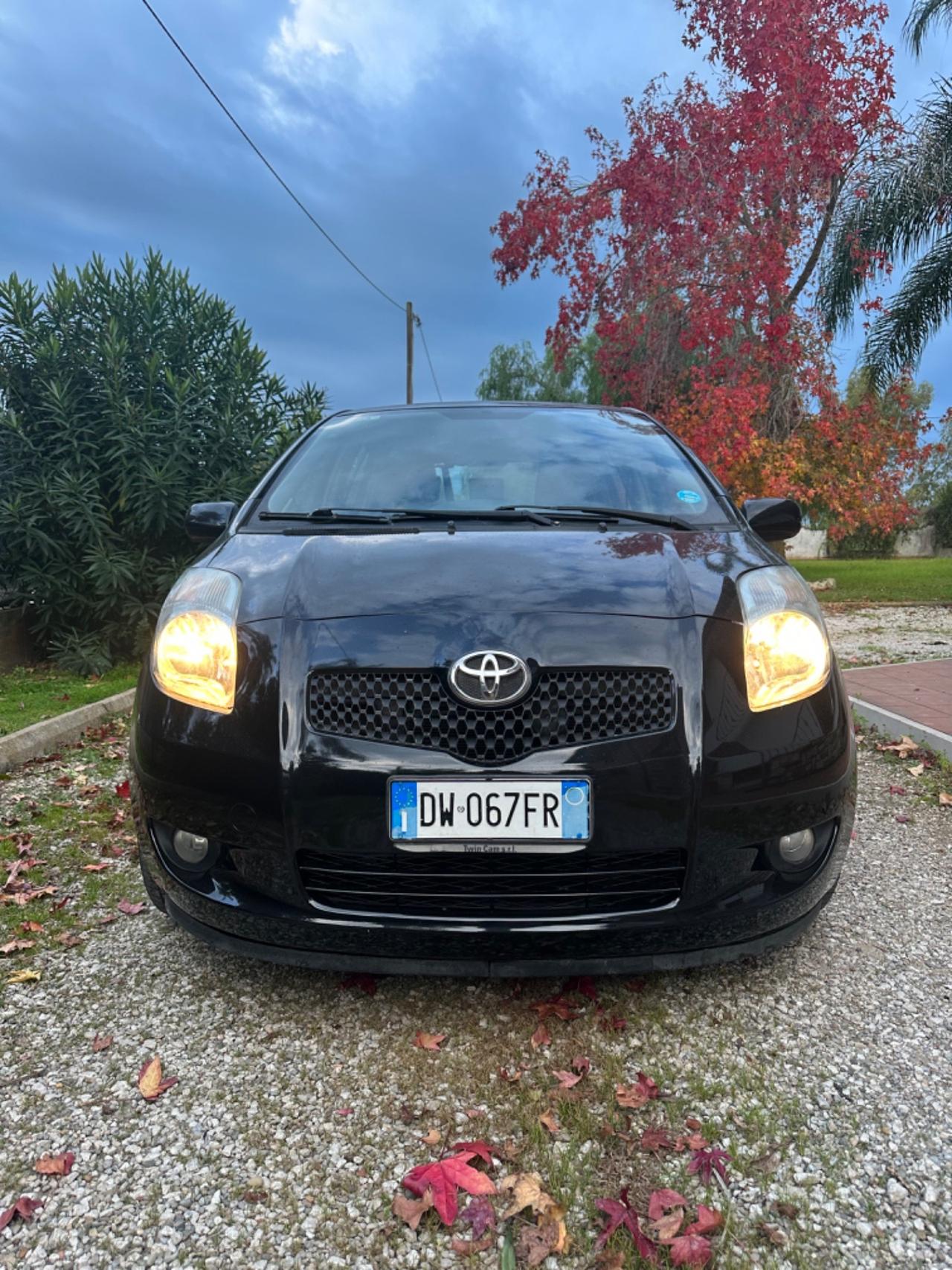 Toyota Yaris 1.3 5 porte Sol