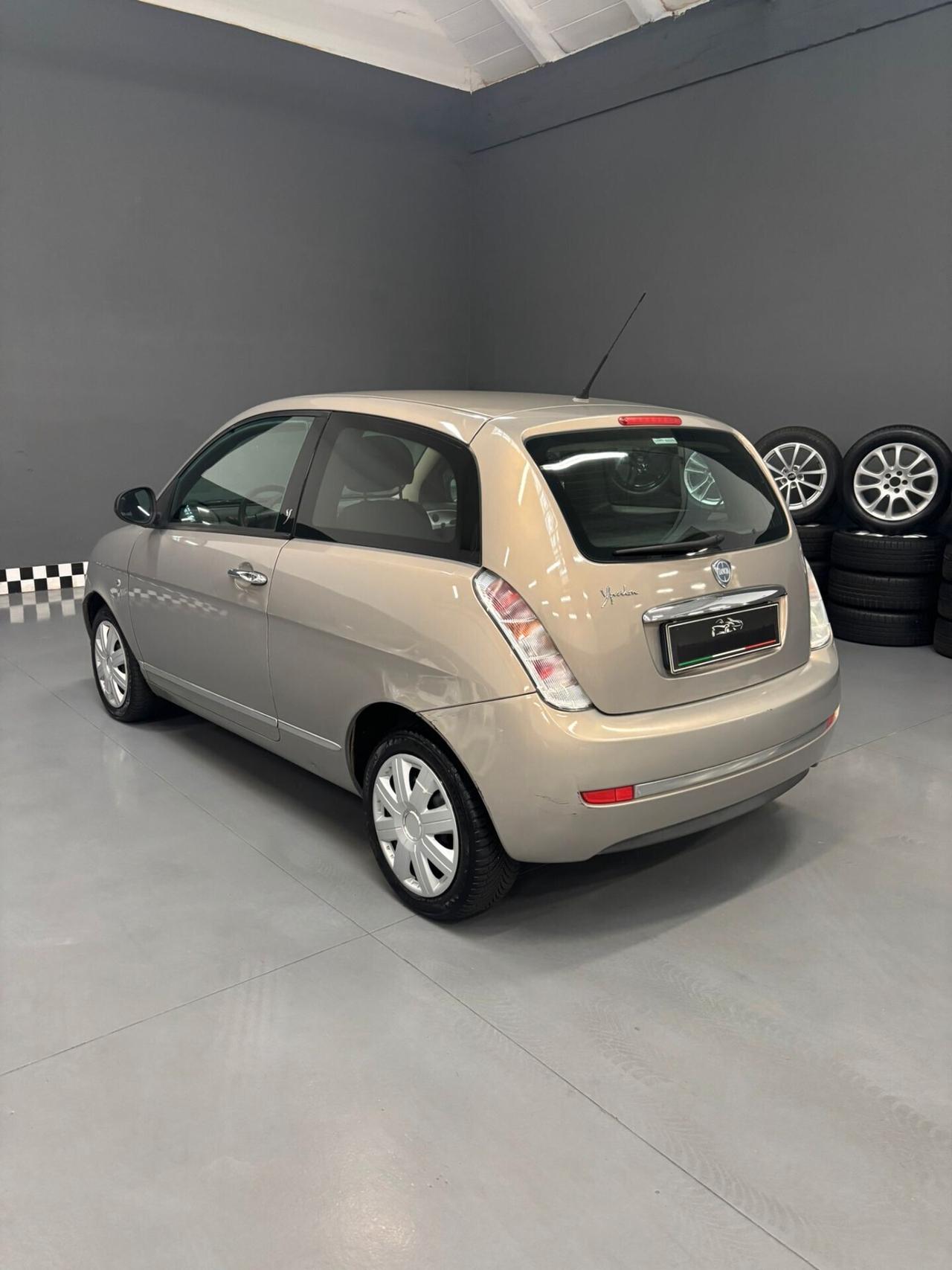 Lancia Ypsilon 1.2 69 CV Platinum