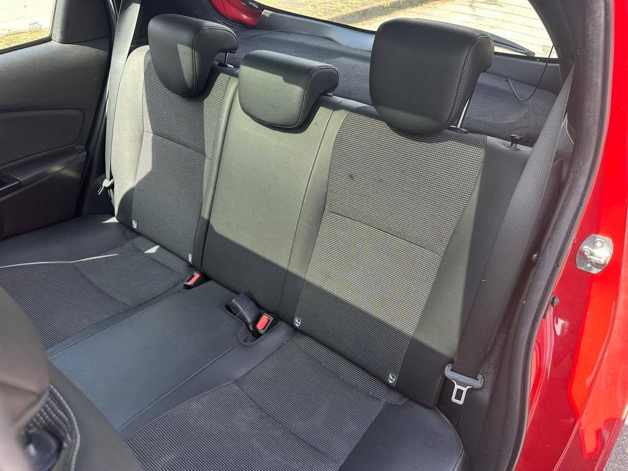 Toyota Yaris Style 1.5 VVT-i HEV