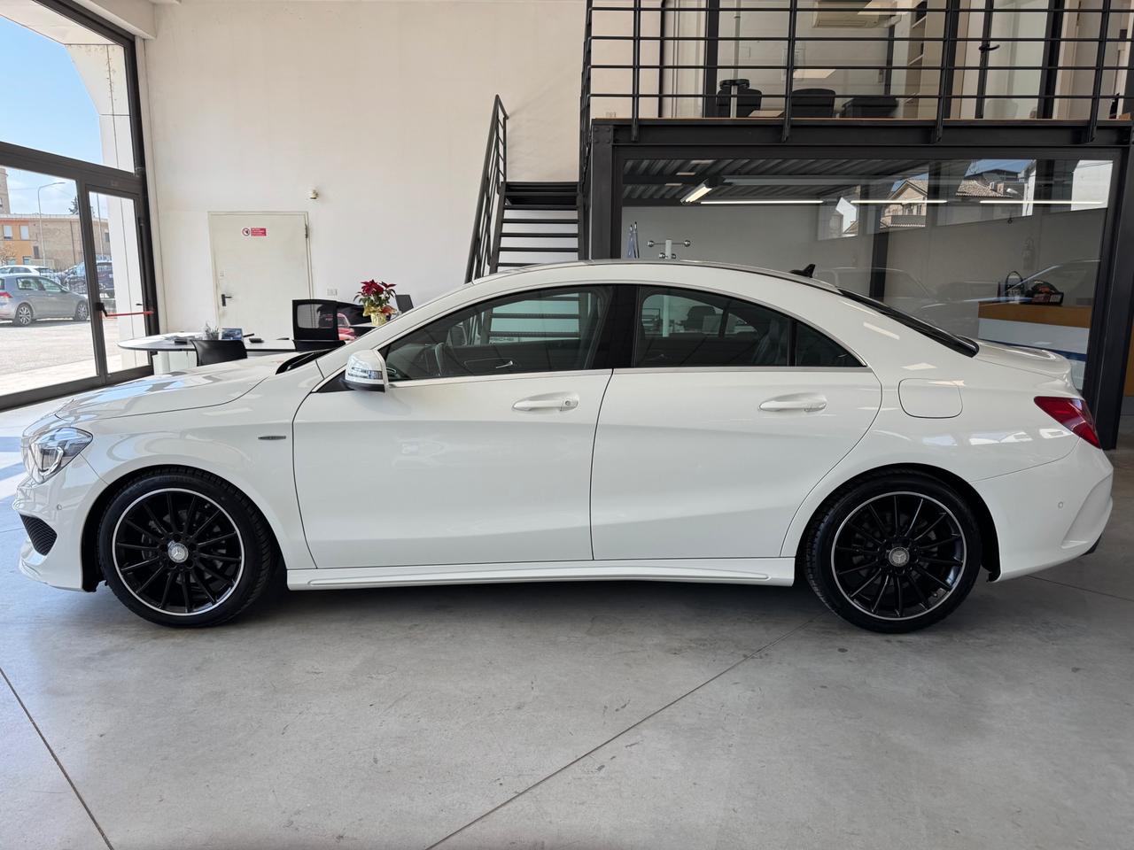 Mercedes CLA Berlina CLA 200 d (cdi) Premium auto