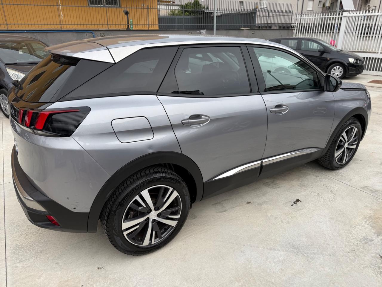Peugeot 3008 BlueHDi 130 S&S EAT8 Allure