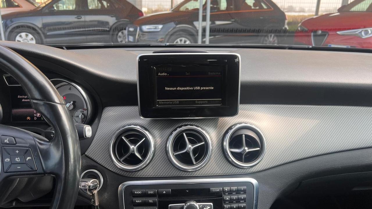 Mercedes-benz GLA 200 CDI Premium