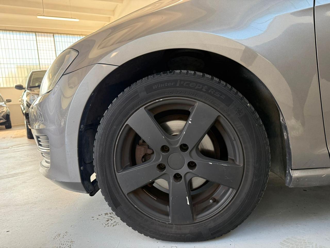 Volkswagen Golf 1.6 TDI 5p. Highline BlueMotion Technology