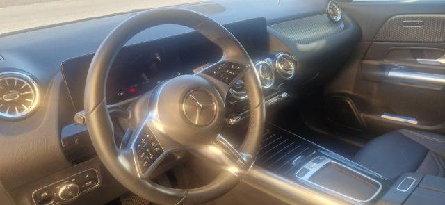 MERCEDES-BENZ GLA 180 Automatic Executive